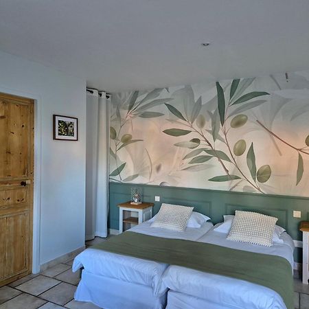 Domaine Les Gendalis Bed and Breakfast Saint-Saturnin-lès-Avignon Exteriör bild