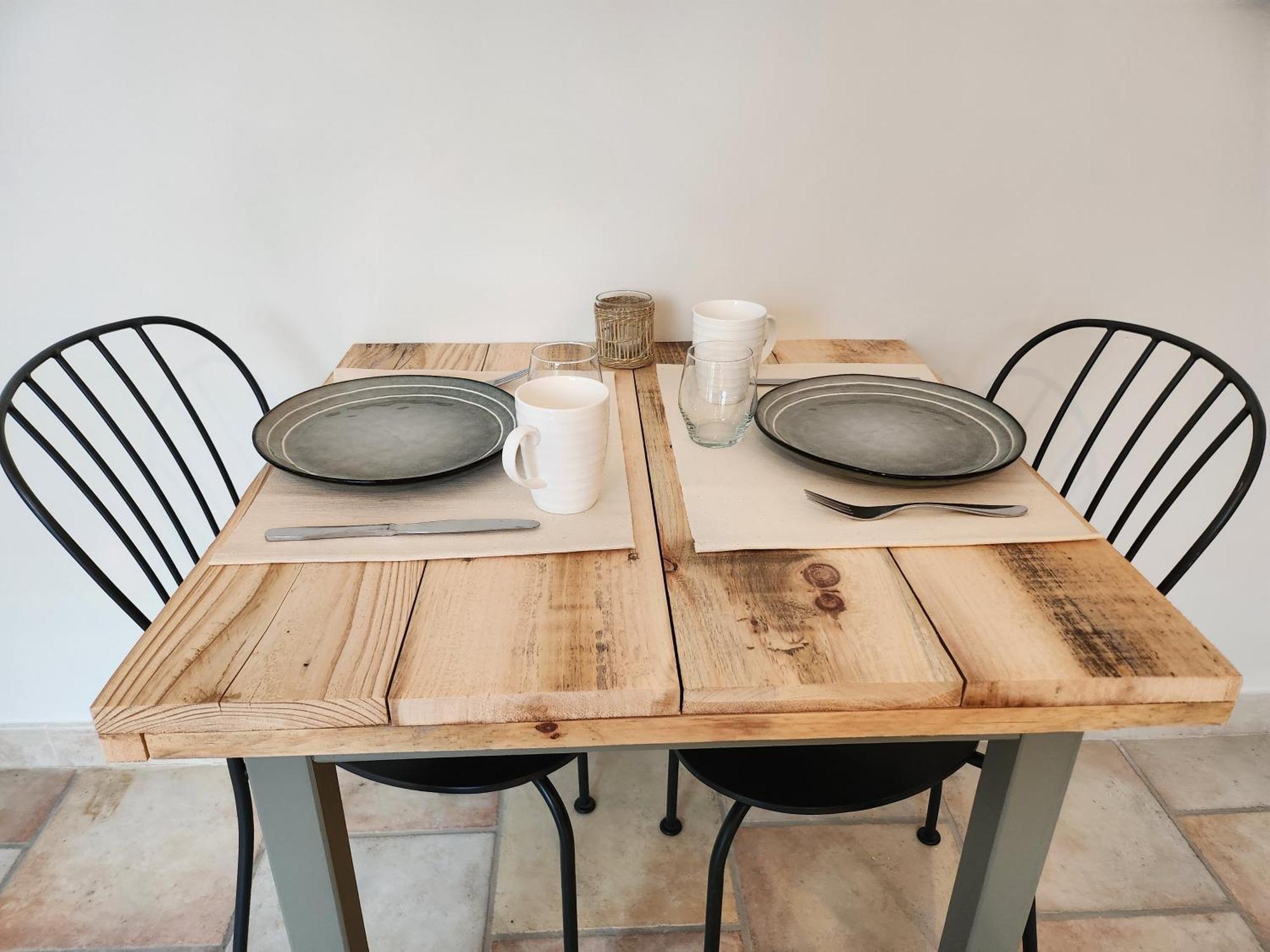 Domaine Les Gendalis Bed and Breakfast Saint-Saturnin-lès-Avignon Exteriör bild